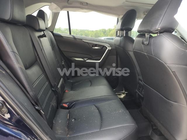 Photo 10 of 2022 TOYOTA RAV4 XLE PREMIUM (VIN 2T3C1RFV5NW225650)