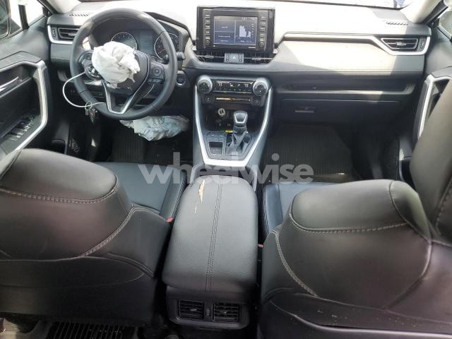 Photo 3 of 2022 TOYOTA RAV4 XLE PREMIUM (VIN 2T3C1RFV5NW225650)