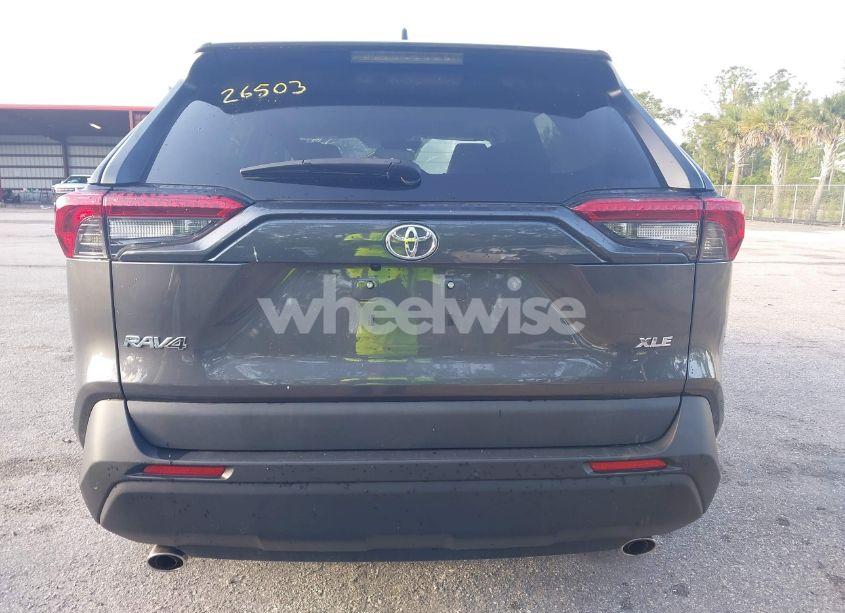 Photo 17 of 2024 Toyota Rav4 XLE PREMIUM (VIN 2T3C1RFV5RC252063)