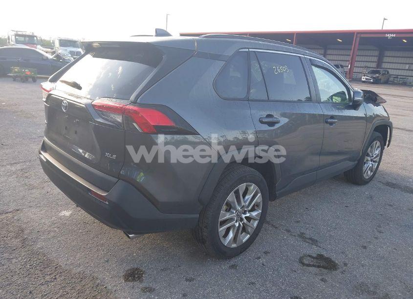 Photo 4 of 2024 Toyota Rav4 XLE PREMIUM (VIN 2T3C1RFV5RC252063)