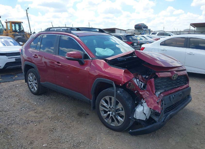 2024 Toyota Rav4 XLE PREMIUM (VIN 2T3C1RFV5RW320814) main photo