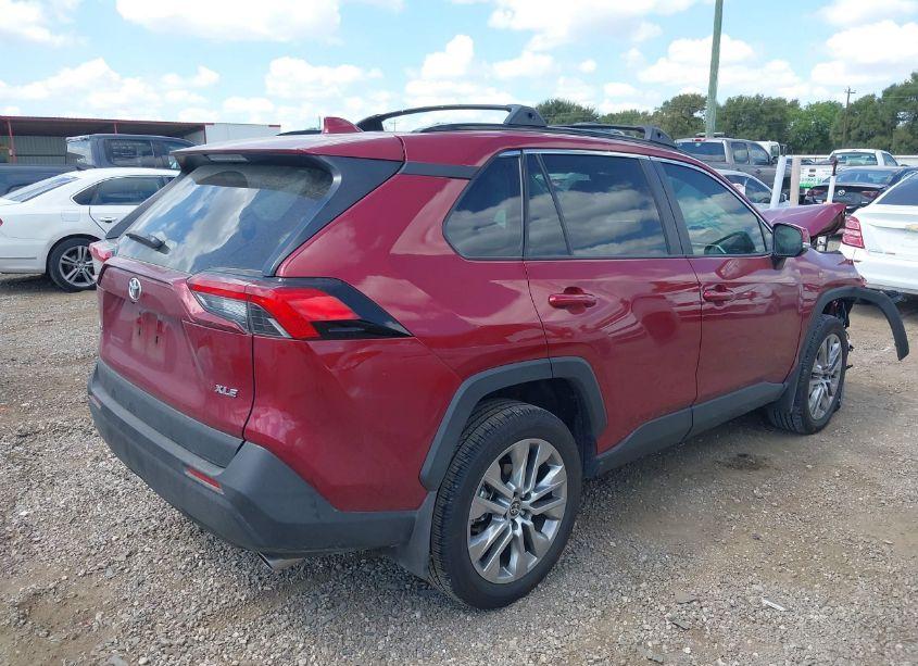 Photo 4 of 2024 Toyota Rav4 XLE PREMIUM (VIN 2T3C1RFV5RW320814)