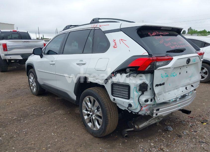 Photo 3 of 2025 Toyota Rav4 XLE PREMIUM (VIN 2T3C1RFV5SW369078)