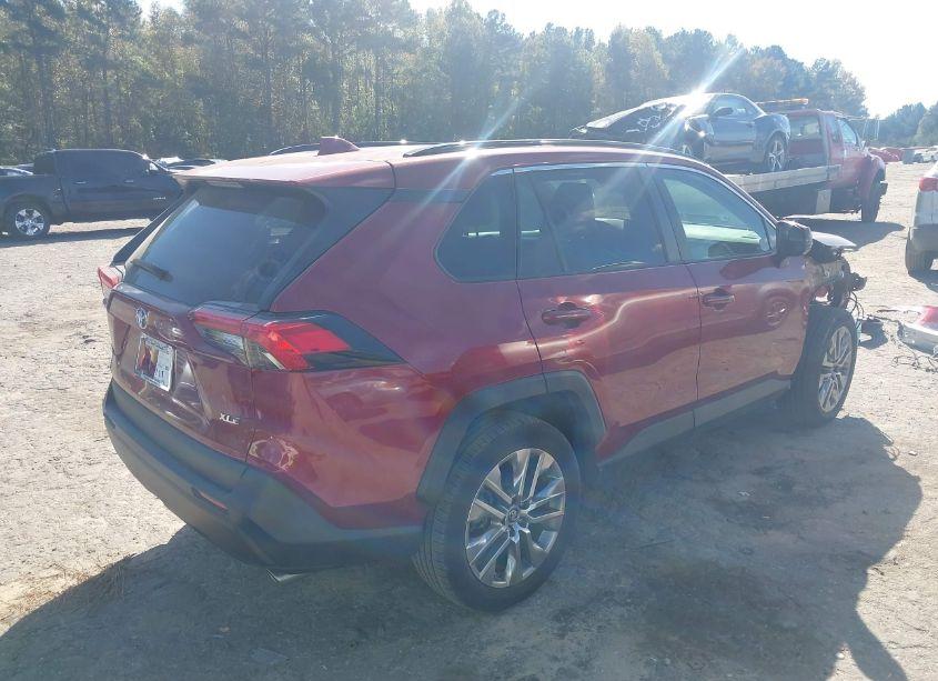 Photo 4 of 2019 Toyota Rav4 XLE PREMIUM (VIN 2T3C1RFV6KW045458)