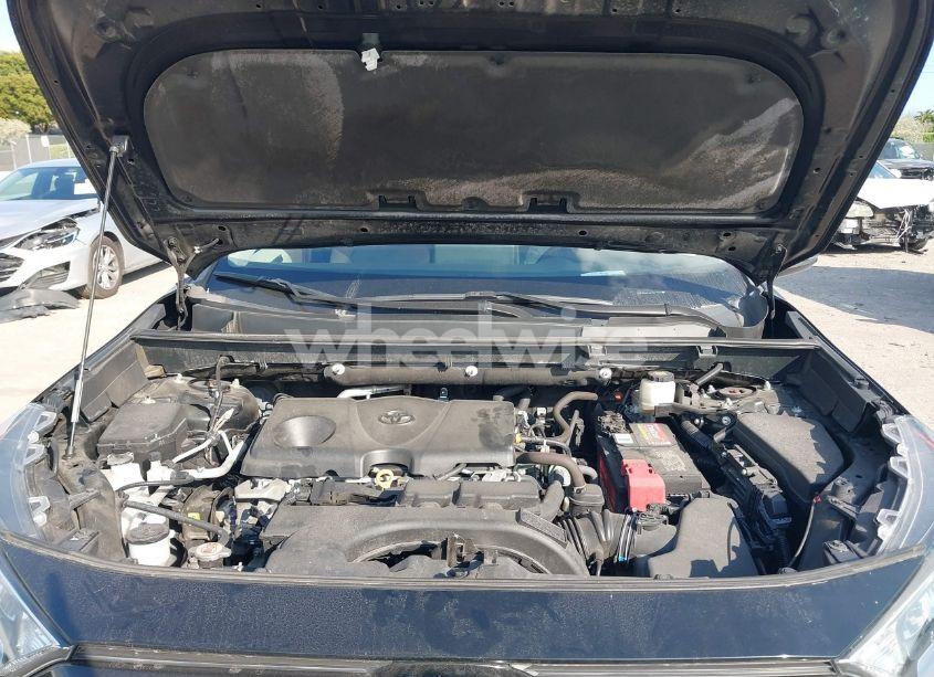 Photo 10 of 2020 Toyota Rav4 XLE PREMIUM (VIN 2T3C1RFV6LC072713)