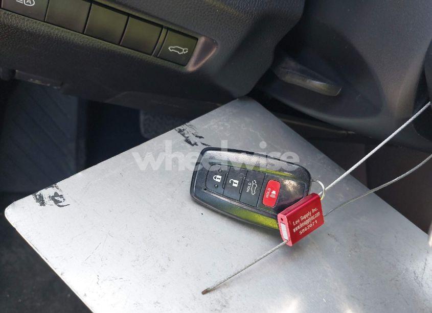 Photo 11 of 2020 Toyota Rav4 XLE PREMIUM (VIN 2T3C1RFV6LC072713)