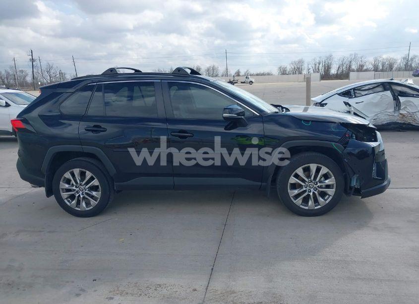 Photo 13 of 2021 Toyota Rav4 XLE PREMIUM (VIN 2T3C1RFV6MC127050)