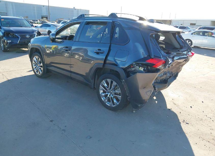 Photo 3 of 2021 Toyota Rav4 XLE PREMIUM (VIN 2T3C1RFV6MC167919)