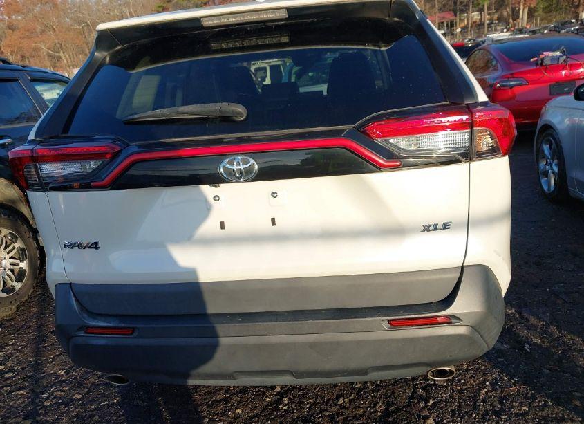 Photo 16 of 2021 Toyota Rav4 XLE PREMIUM (VIN 2T3C1RFV6MW146874)