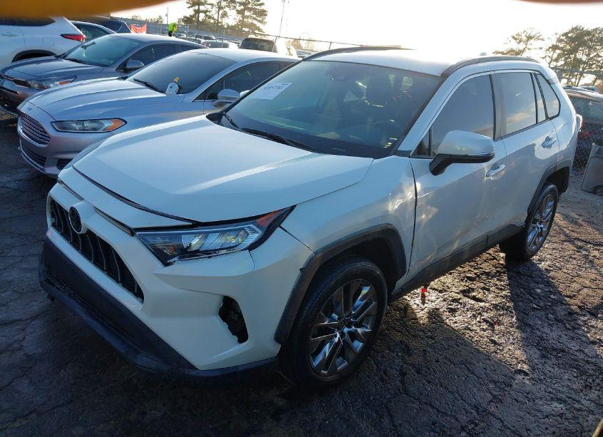 Photo 2 of 2021 Toyota Rav4 XLE PREMIUM (VIN 2T3C1RFV6MW146874)