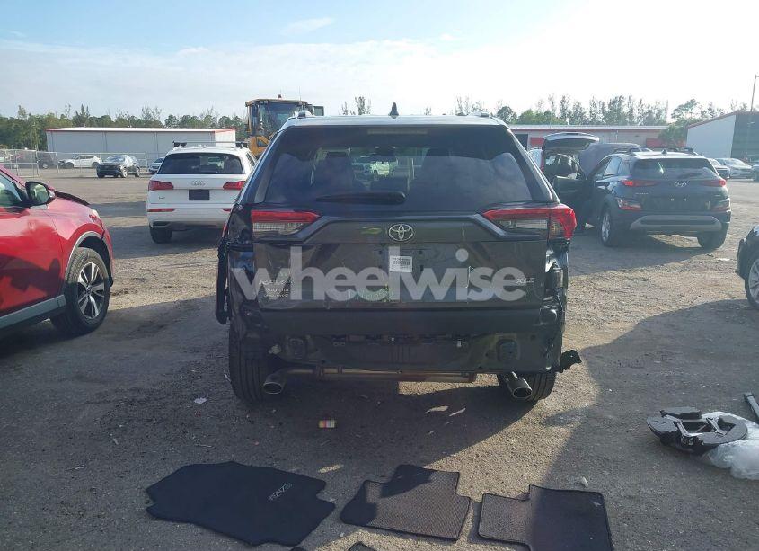 Photo 16 of 2023 Toyota Rav4 XLE PREMIUM (VIN 2T3C1RFV6PC232160)