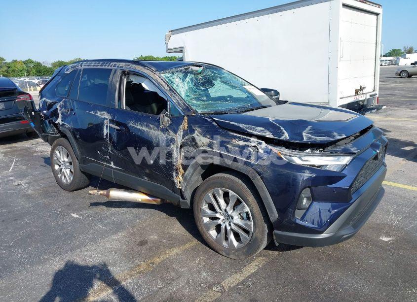 2023 Toyota Rav4 XLE PREMIUM (VIN 2T3C1RFV6PW289649) main photo