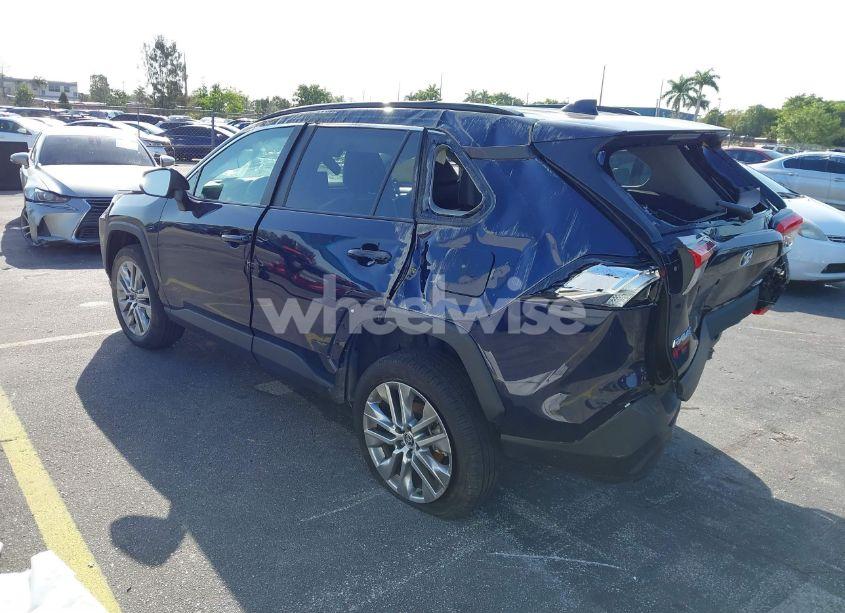 Photo 3 of 2023 Toyota Rav4 XLE PREMIUM (VIN 2T3C1RFV6PW289649)