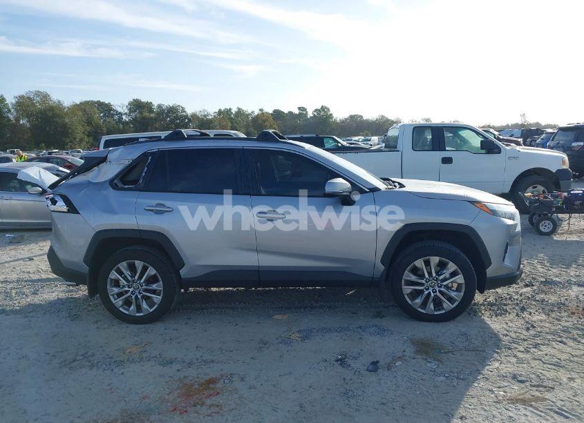 Photo 13 of 2024 Toyota Rav4 XLE PREMIUM (VIN 2T3C1RFV6RC261273)