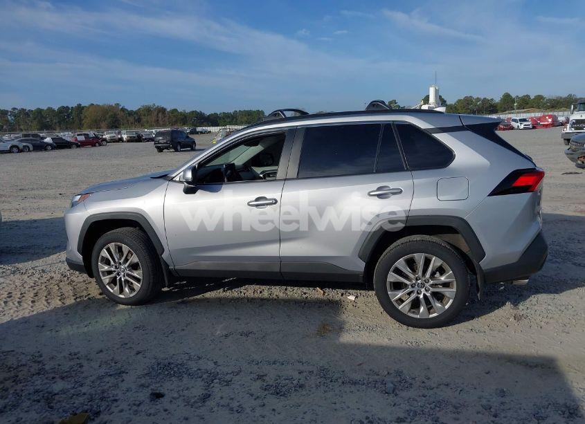 Photo 14 of 2024 Toyota Rav4 XLE PREMIUM (VIN 2T3C1RFV6RC261273)