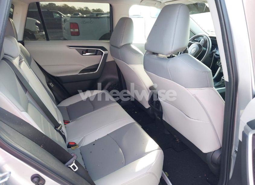 Photo 8 of 2024 Toyota Rav4 XLE PREMIUM (VIN 2T3C1RFV6RC261273)