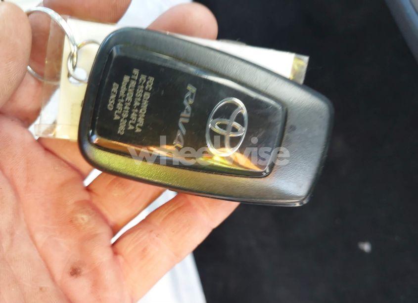 Photo 11 of 2024 Toyota Rav4 XLE PREMIUM (VIN 2T3C1RFV6RW323480)