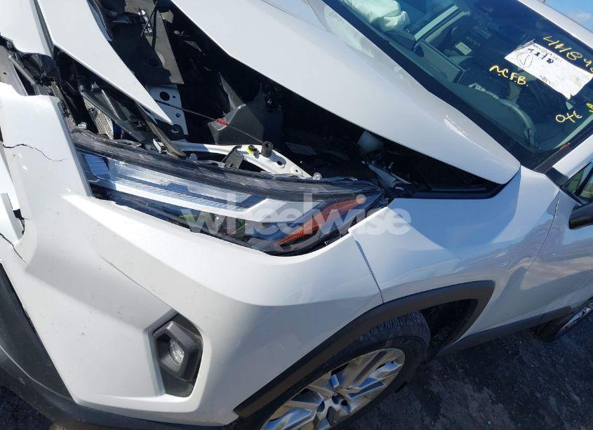 Photo 12 of 2024 Toyota Rav4 XLE PREMIUM (VIN 2T3C1RFV6RW323480)