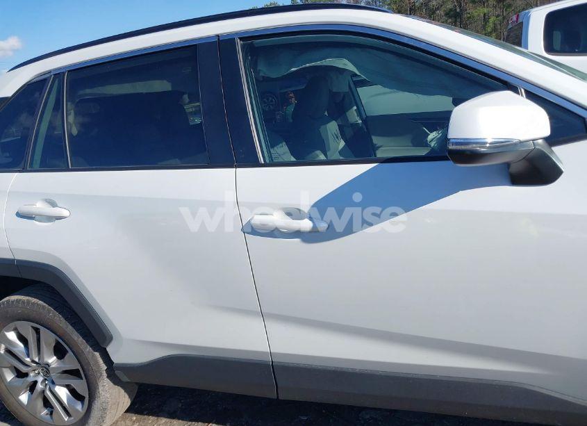 Photo 14 of 2024 Toyota Rav4 XLE PREMIUM (VIN 2T3C1RFV6RW323480)