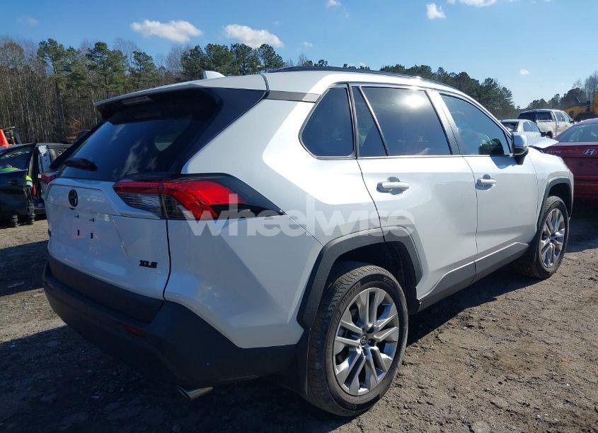 Photo 4 of 2024 Toyota Rav4 XLE PREMIUM (VIN 2T3C1RFV6RW323480)