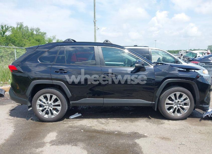 Photo 13 of 2024 Toyota Rav4 XLE PREMIUM (VIN 2T3C1RFV6RW326346)