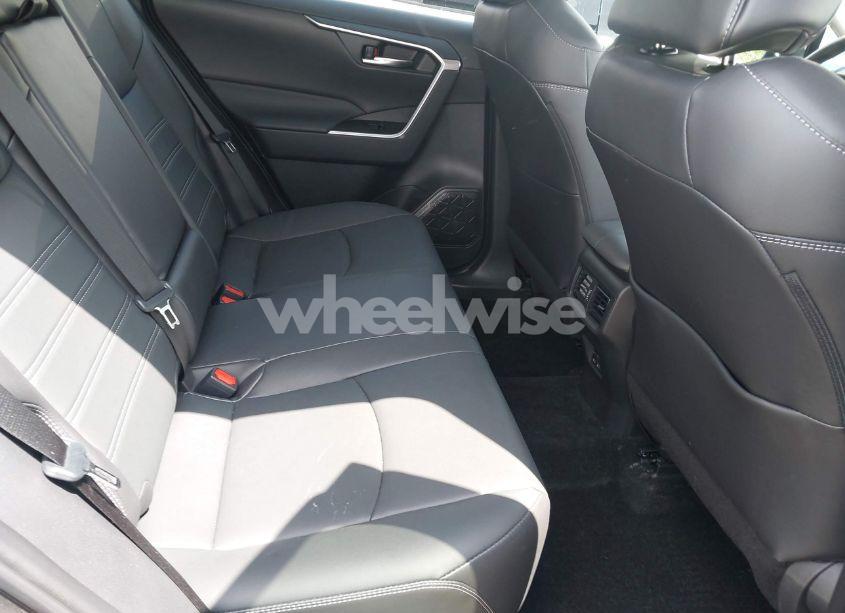 Photo 8 of 2024 Toyota Rav4 XLE PREMIUM (VIN 2T3C1RFV6RW326346)