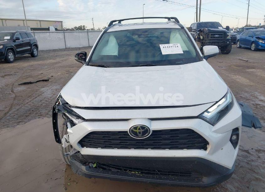 Photo 12 of 2024 Toyota Rav4 XLE PREMIUM (VIN 2T3C1RFV6RW354082)