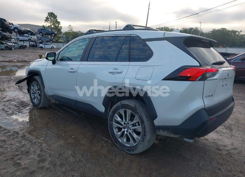 Photo 3 of 2024 Toyota Rav4 XLE PREMIUM (VIN 2T3C1RFV6RW354082)