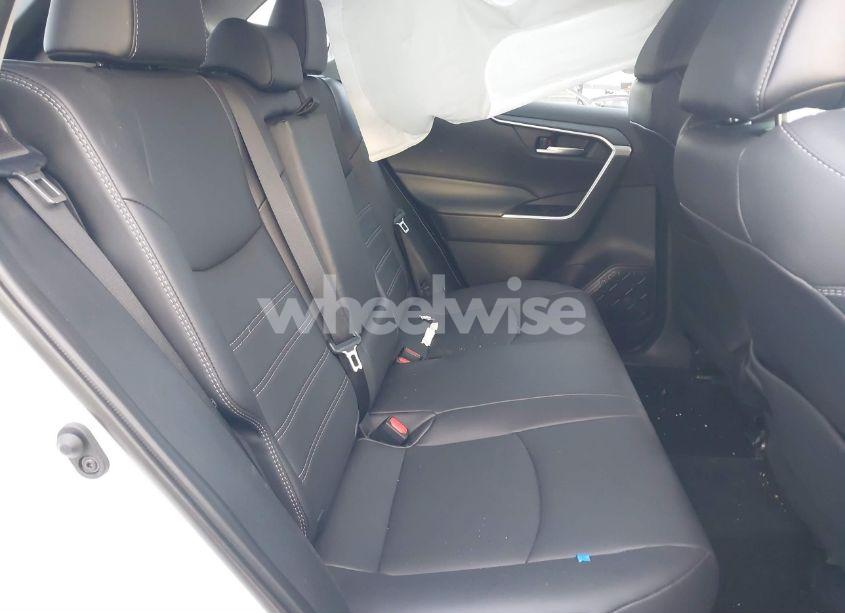 Photo 8 of 2024 Toyota Rav4 XLE PREMIUM (VIN 2T3C1RFV6RW354082)