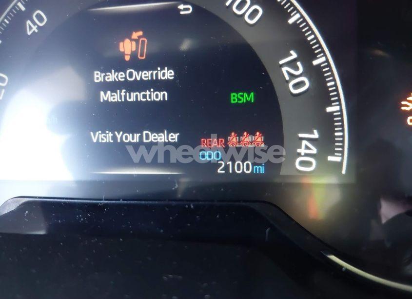 Photo 15 of 2024 Toyota Rav4 XLE PREMIUM (VIN 2T3C1RFV6RW364871)