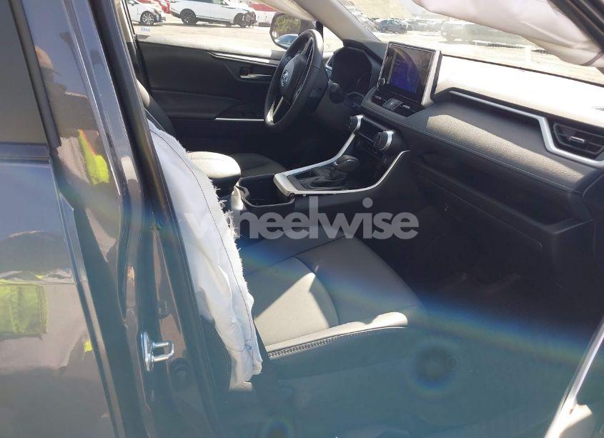 Photo 5 of 2024 Toyota Rav4 XLE PREMIUM (VIN 2T3C1RFV6RW364871)