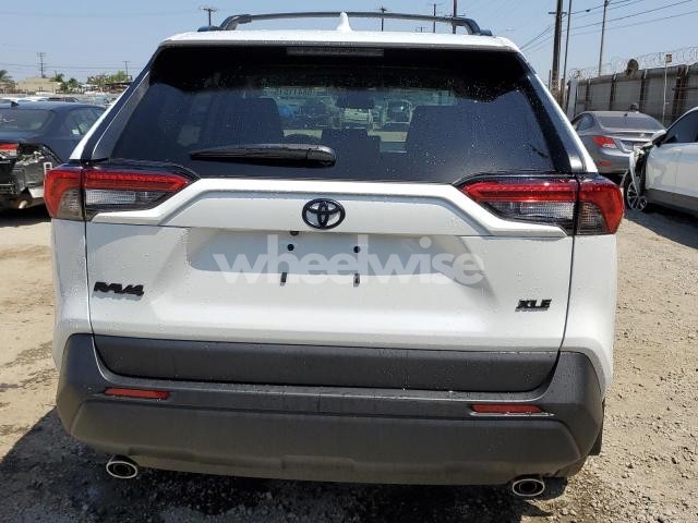 Photo 4 of 2025 TOYOTA RAV4 XLE PREMIUM (VIN 2T3C1RFV6SW393485)