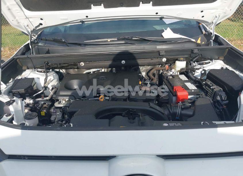 Photo 10 of 2021 Toyota Rav4 XLE PREMIUM (VIN 2T3C1RFV7MW120560)