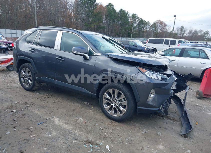 2021 Toyota Rav4 XLE PREMIUM (VIN 2T3C1RFV7MW149279) main photo