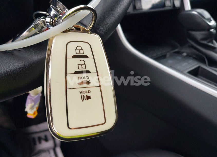 Photo 11 of 2021 Toyota Rav4 XLE PREMIUM (VIN 2T3C1RFV7MW149279)