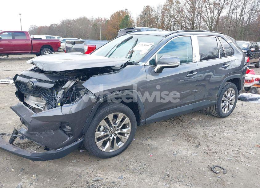 Photo 2 of 2021 Toyota Rav4 XLE PREMIUM (VIN 2T3C1RFV7MW149279)