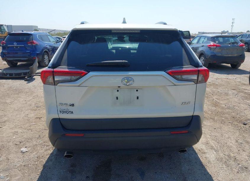 Photo 16 of 2022 Toyota Rav4 XLE PREMIUM (VIN 2T3C1RFV7NW210731)