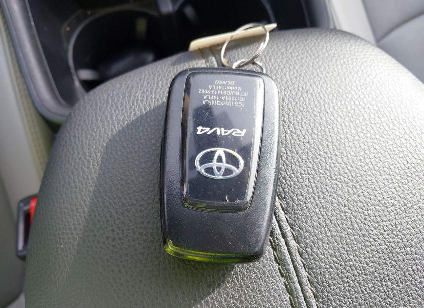 Photo 11 of 2023 Toyota Rav4 XLE PREMIUM (VIN 2T3C1RFV7PC228036)