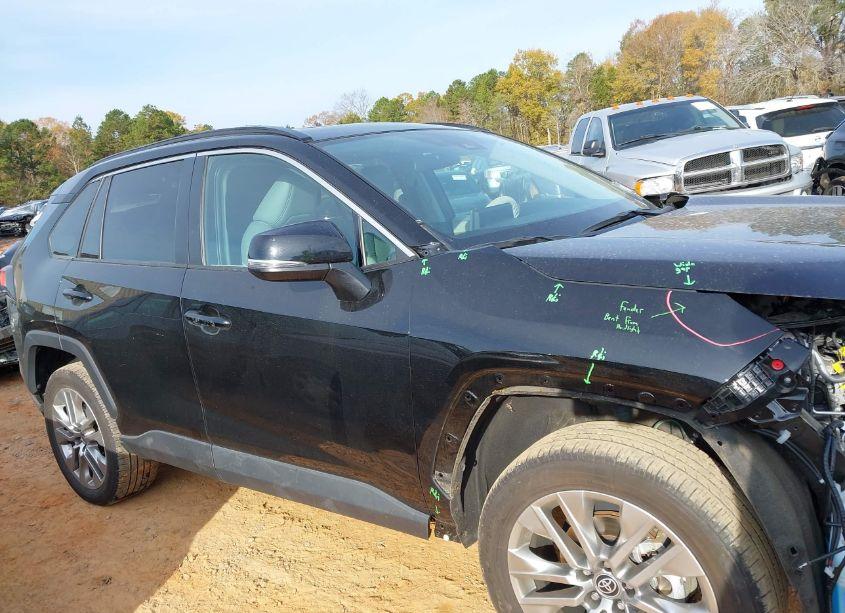 Photo 13 of 2023 Toyota Rav4 XLE PREMIUM (VIN 2T3C1RFV7PC228036)