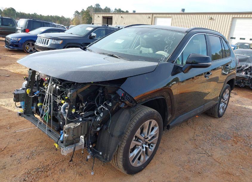 Photo 2 of 2023 Toyota Rav4 XLE PREMIUM (VIN 2T3C1RFV7PC228036)