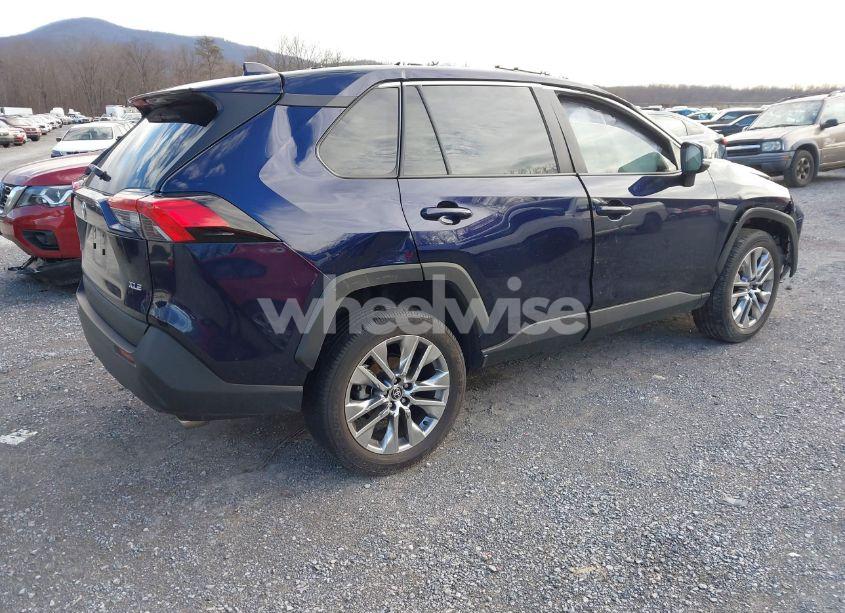 Photo 4 of 2023 Toyota Rav4 XLE PREMIUM (VIN 2T3C1RFV7PW250634)