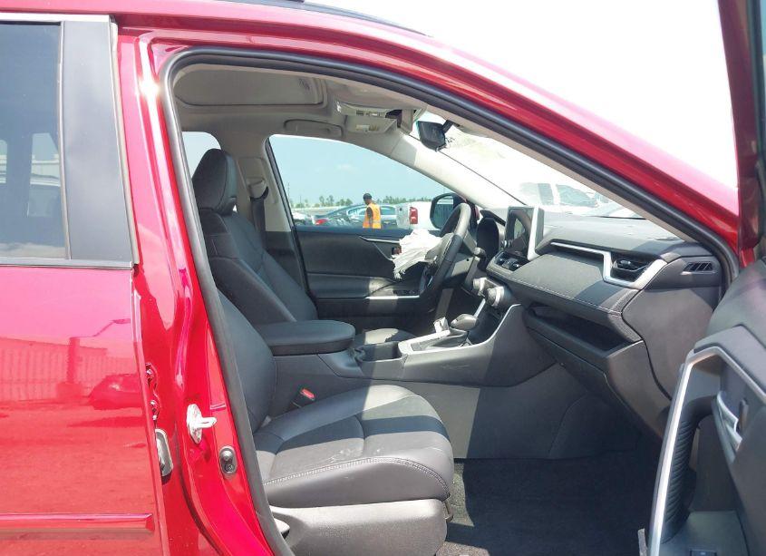 Photo 5 of 2023 Toyota Rav4 XLE PREMIUM (VIN 2T3C1RFV7PW300383)