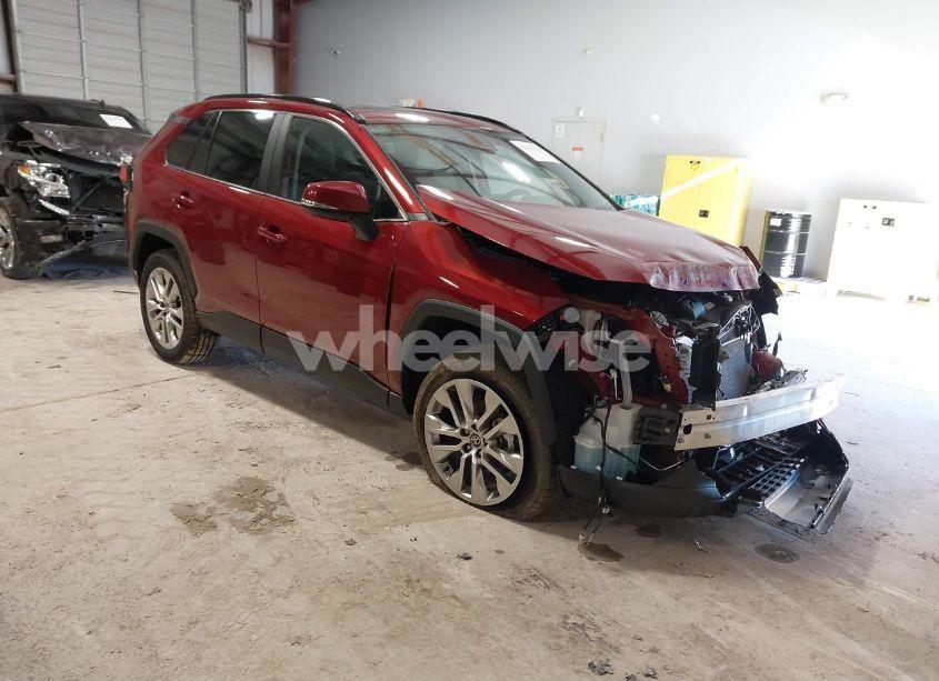 2024 Toyota Rav4 XLE PREMIUM (VIN 2T3C1RFV7RW351028) main photo
