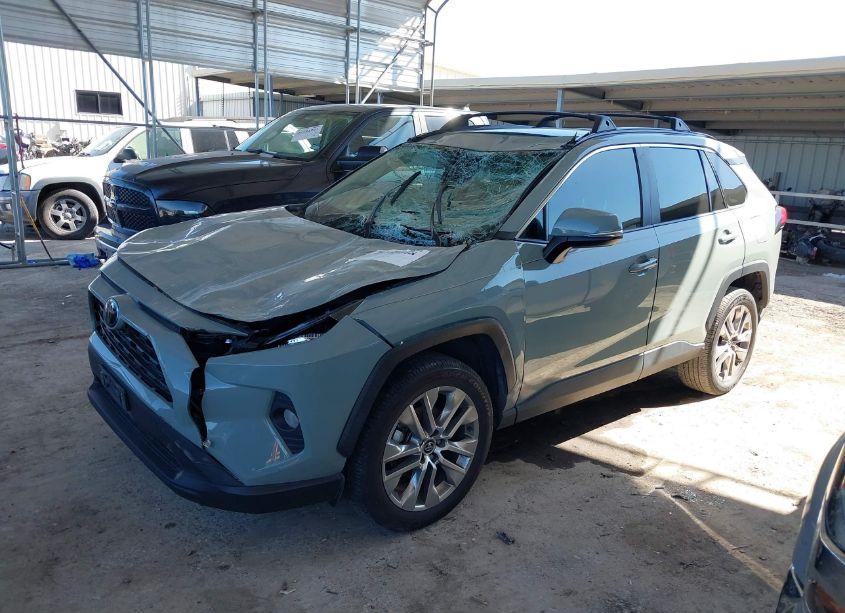 Photo 2 of 2020 Toyota Rav4 XLE PREMIUM (VIN 2T3C1RFV8LW098454)