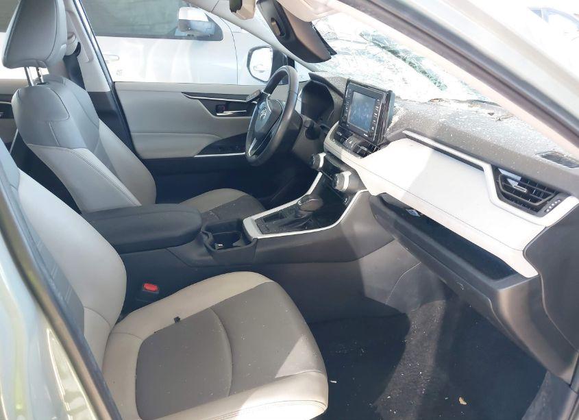 Photo 5 of 2020 Toyota Rav4 XLE PREMIUM (VIN 2T3C1RFV8LW098454)