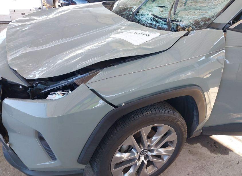Photo 6 of 2020 Toyota Rav4 XLE PREMIUM (VIN 2T3C1RFV8LW098454)
