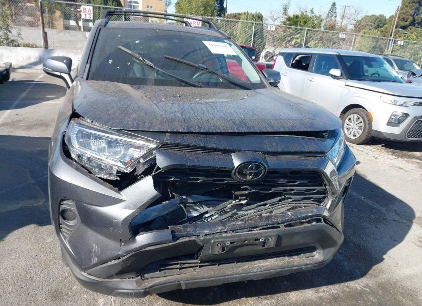 Photo 12 of 2021 Toyota Rav4 XLE PREMIUM (VIN 2T3C1RFV8MC137725)