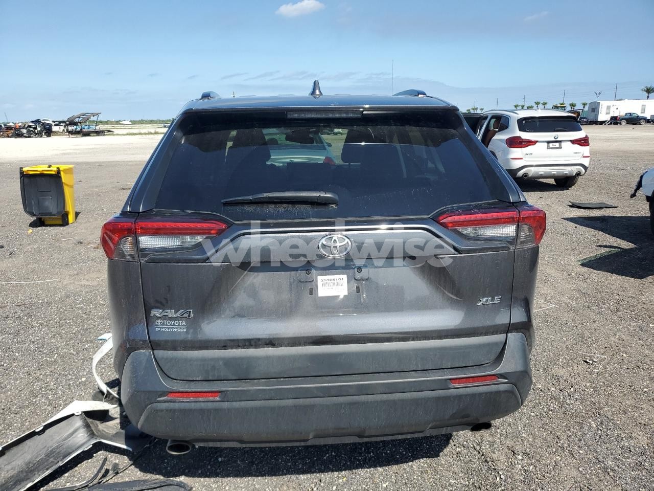 Photo 6 of 2021 TOYOTA RAV4 XLE PREMIUM (VIN 2T3C1RFV8MC153021)