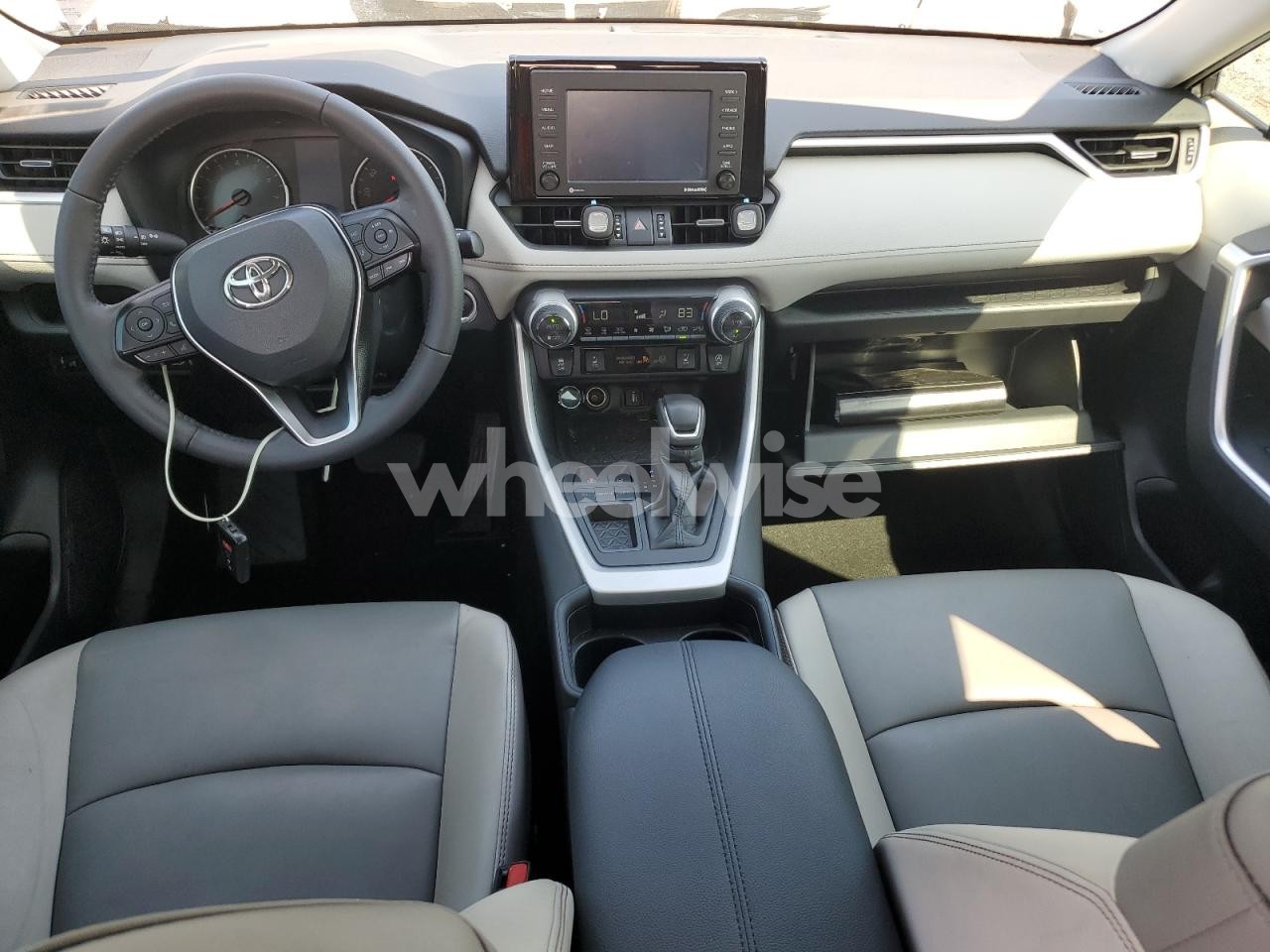 Photo 8 of 2021 TOYOTA RAV4 XLE PREMIUM (VIN 2T3C1RFV8MC153021)