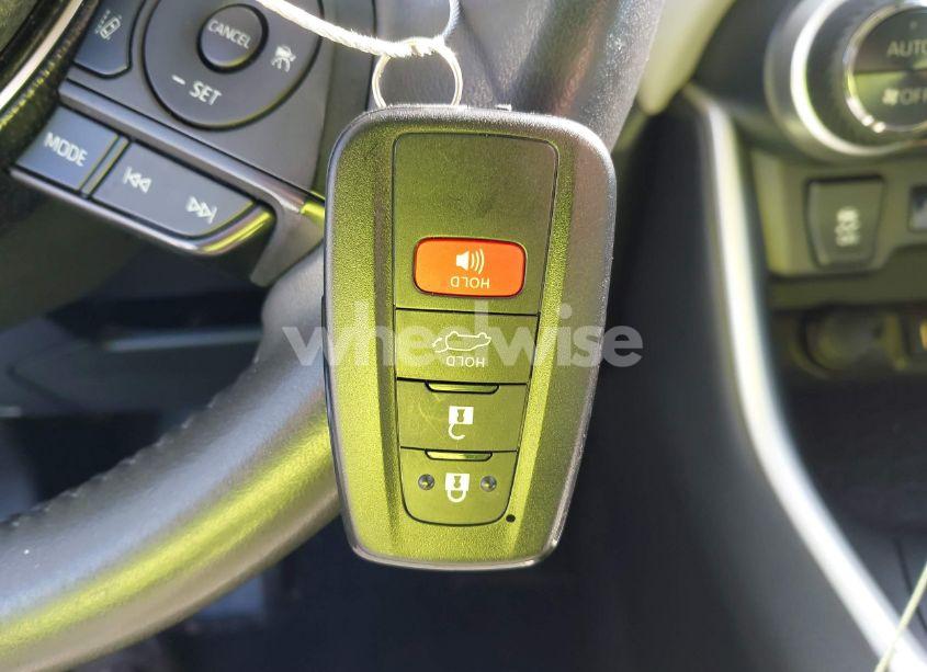 Photo 11 of 2021 Toyota Rav4 XLE PREMIUM (VIN 2T3C1RFV8MW117862)